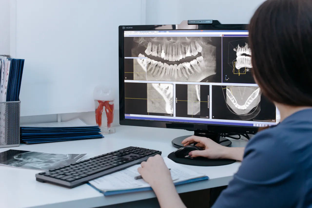 DIGITAL SMILE DESIGN
